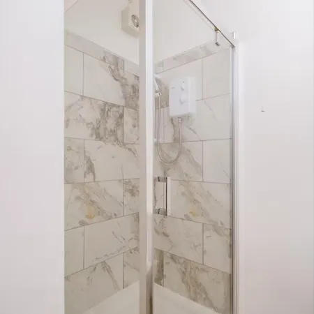 Apartment Bethel House - 5 Bedroom House With Free Parking Leeds (West Yorkshire)